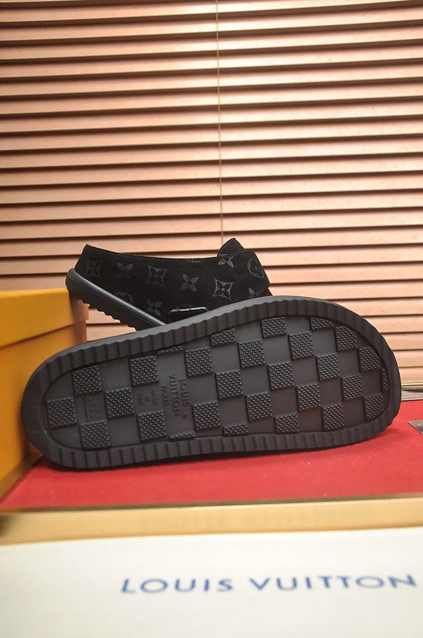 Men's men's shoes 💰520💶[LOUIS VUITTON] (cowhide lining) new style 🍀LV Louis Vuitton * - top version of LV classic semi-slip trendy shoes! Made of imported original cow suede cowhide, with a first layer of comfortable cowhide lining inside! Original wear-resistant rubber outsole! High quality products! Code number 38-45 (45 customized)